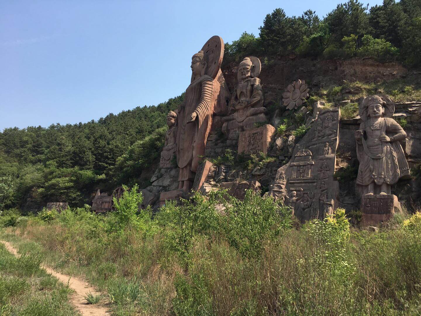 僧冠峰风景区 - Chengde Travel Tips