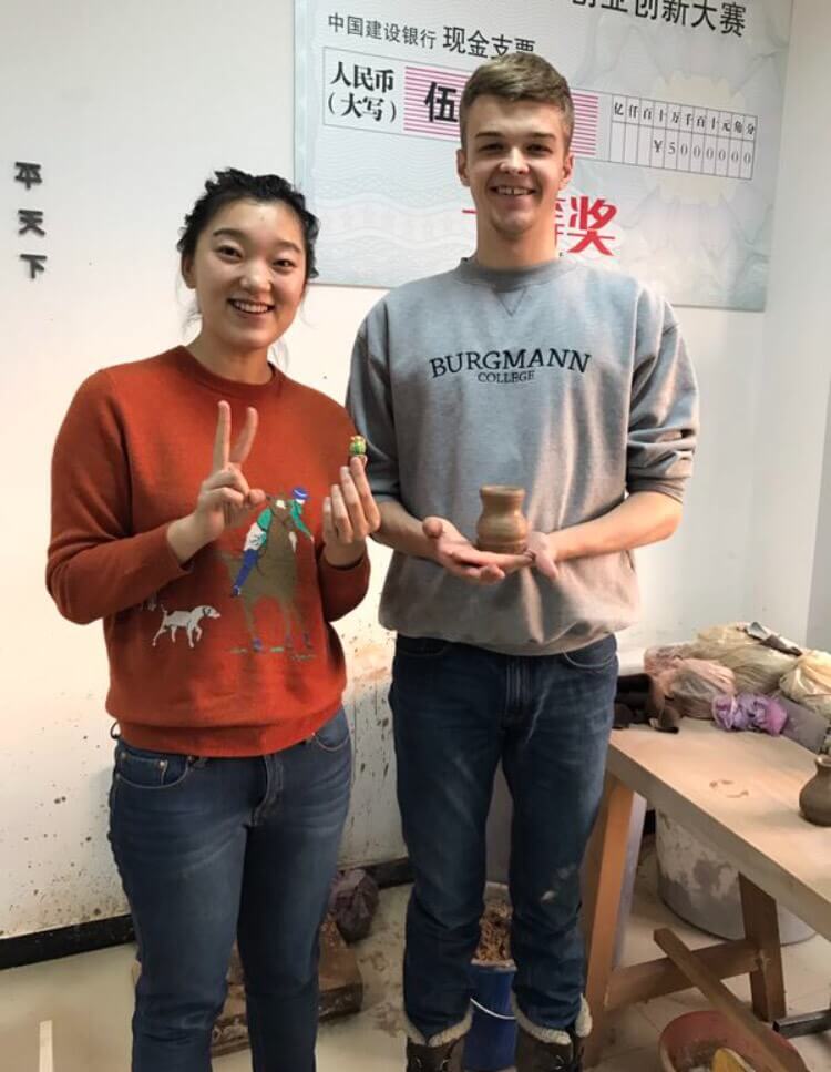 Pottery class in Chengde