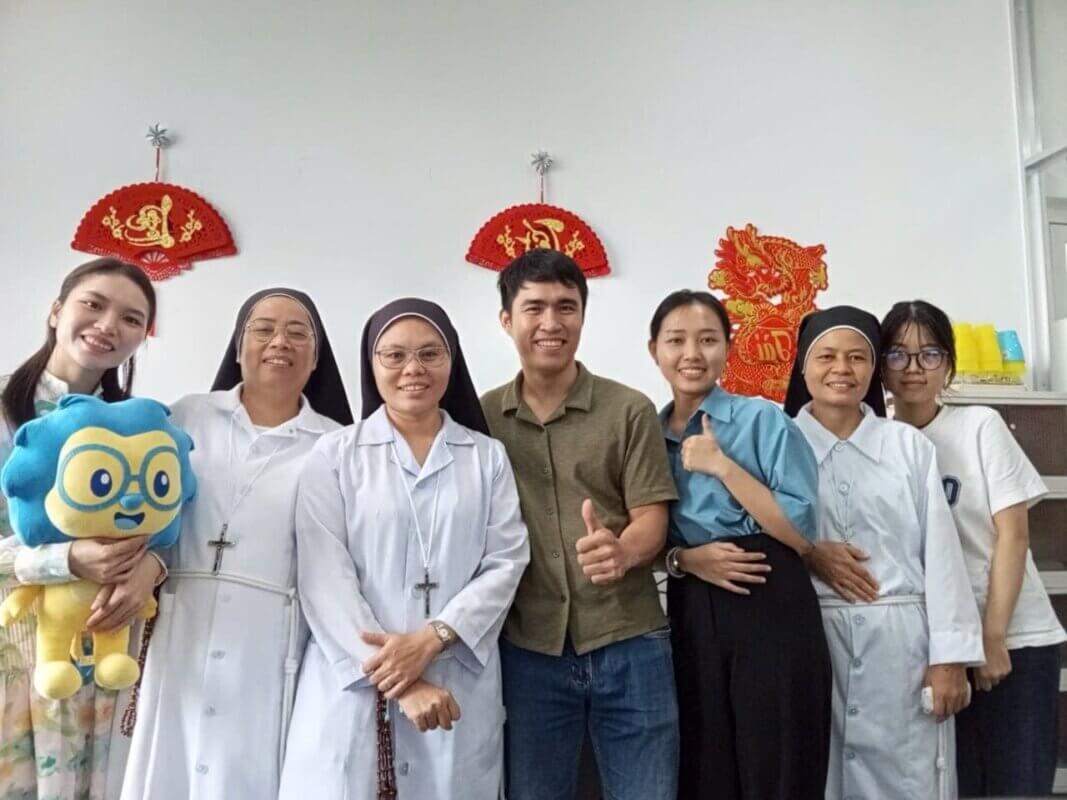 LTL Saigon || Small Group Class with Edward, Ha and Margot