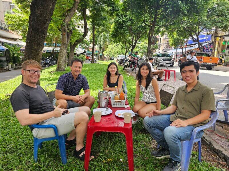 LTL Saigon || Social Activity Lunch